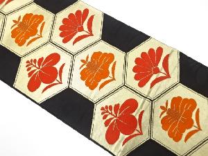 アンティーク　亀甲繋ぎに菊・椿模様織り出し袋帯（着用可）